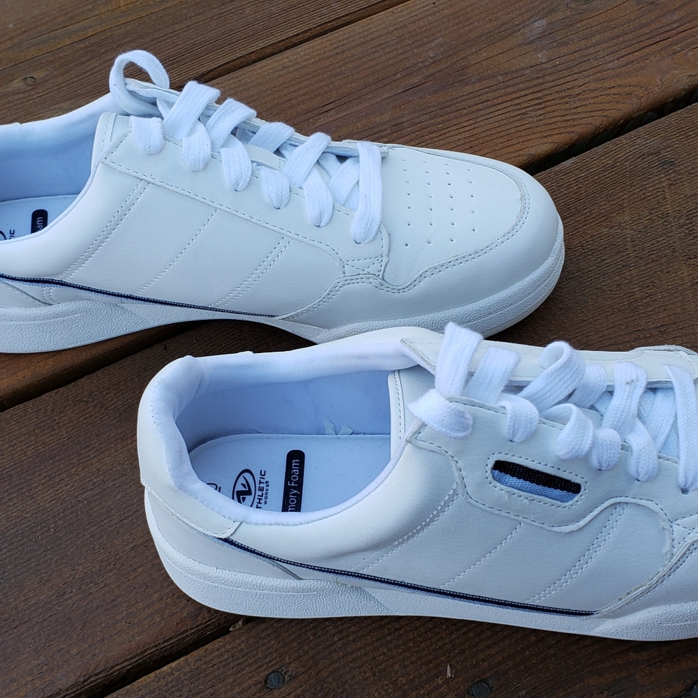 Bloggers Fav Athletic Works Sneakers for Denim 10 - Picture 7 of 10